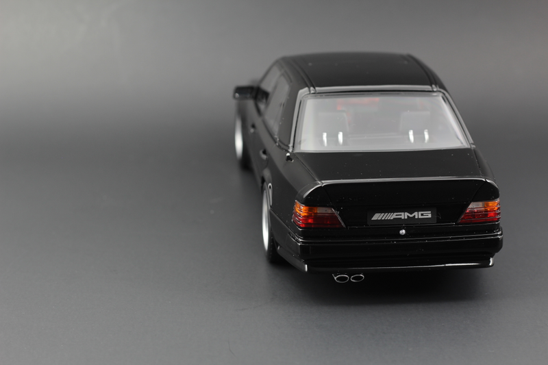 Illustration for article titled Radcast: AMG 300 E 5.6L Hammer